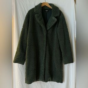 Monrow Green Teddy Coat size M from EVEREVE